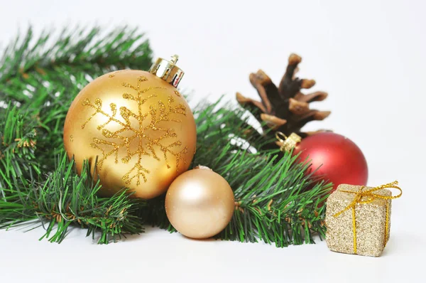 Décorations Noël Avec Sapin Sur Blanc — Photo