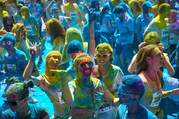 Ukrayna, Kiev, 10 Haziran 2018 Kyiv Renk Koşusu 'nun beşinci yıldönümüydü..