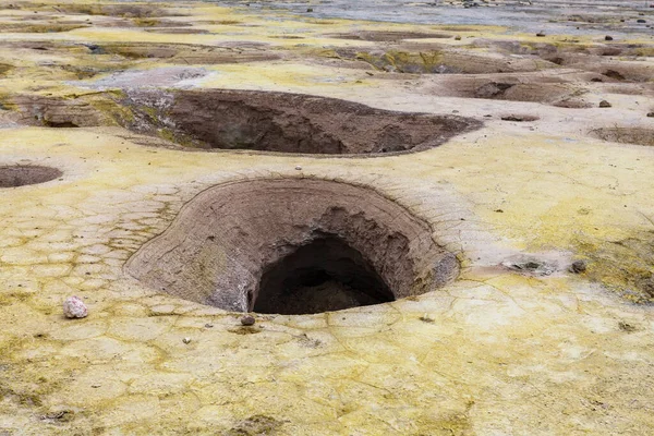 Hoyos Cráter Volcánico Volcán Nisyros Grecia —  Fotos de Stock