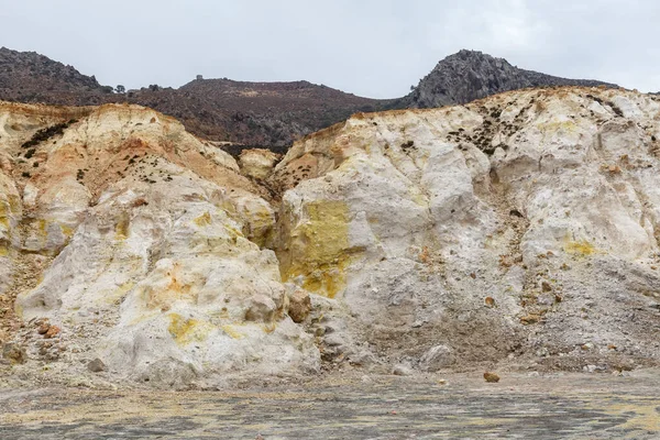 Montagnes Colorées Uniques Cratère Stefanos Volcan Dans Île Nisyros Grèce — Photo