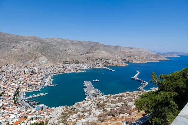 Pemandangan Kota Pothia Ibukota Kalymnos Yunani Dari Sebuah Bukit Atas — Stok Foto