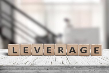 Ofis ortamında kaldıraç işareti