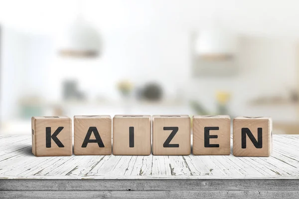 Bloklardan yapılmış Kaizen iyileştirme işareti