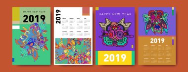 2019 takvim tasarım şablonu ile renkli poligonal resimde arka plan 