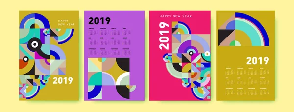 Modèle Conception Calendrier 2019 Avec Fond Illustration Polygonale Coloré — Image vectorielle