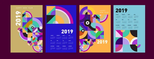 Plantilla Diseño Calendario 2019 Con Fondo Ilustración Poligonal Colorido — Archivo Imágenes Vectoriales