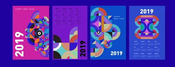 2019 Kalender Design Vorlage Mit Bunten Polygonalen Illustration Hintergrund — Stockvektor