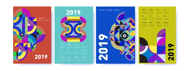 Πρότυπο Σχεδίασης Ημερολόγιο 2019 Πολύχρωμα Πολυγωνικό Εικόνα Φόντου — Διανυσματικό Αρχείο