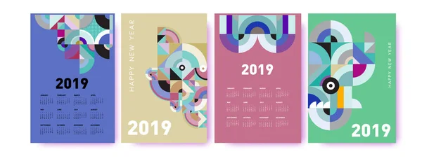 2019年日历设计模板与五颜六色的多边形插图背景 — 图库矢量图片