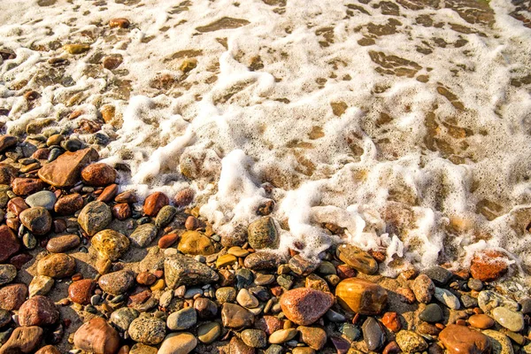 Surf Της Θάλασσας Balti Σχετικά Βότσαλα — Φωτογραφία Αρχείου