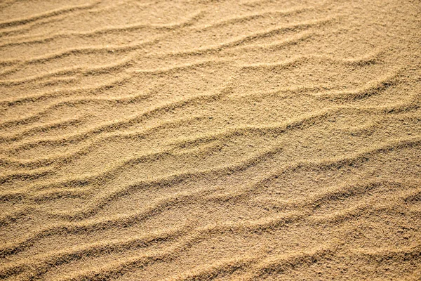 Пісок Пляжу Хвильовими Візерунками — стокове фото