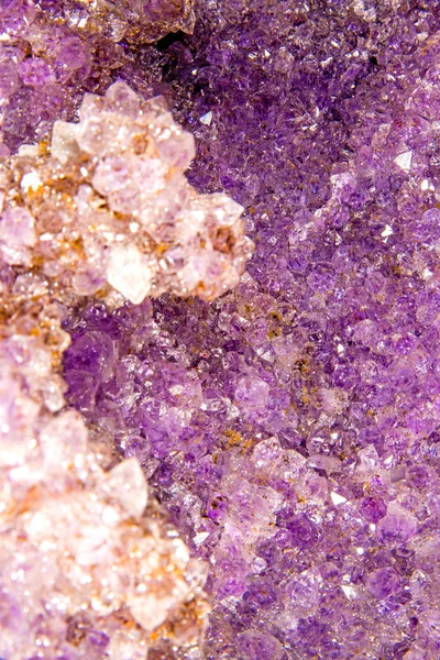 紫水晶 宝石干石治疗 — 图库照片