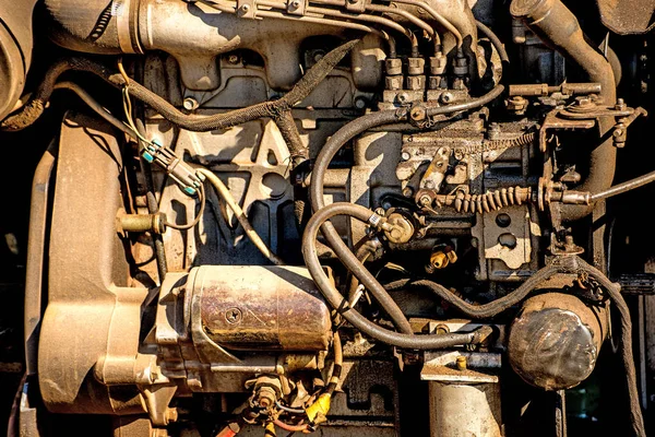 Viejo, motor de coche envejecido —  Fotos de Stock