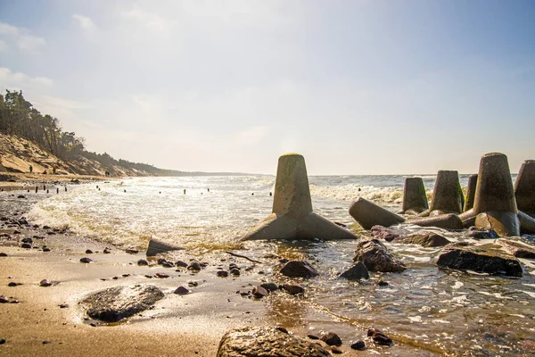 Ostsee mit Wellenbrecher — Stockfoto