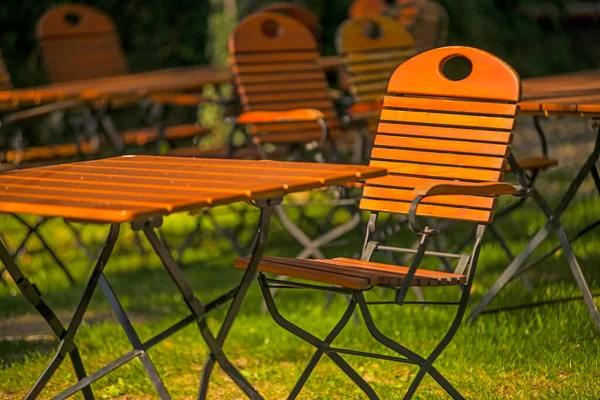 Empty Chairs Desks Garden Restaurant — Stock Photo, Image