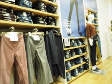 Giyim mağazası ile bulanık resim arkaplanı