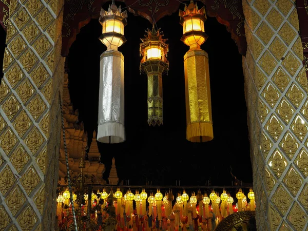 Lanna Lamp Van Noord Thailand Wat Phra Dat Hariphunchai Lamp — Stockfoto