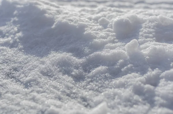 Taze kar dokusunun mavi tonda arkaplanı