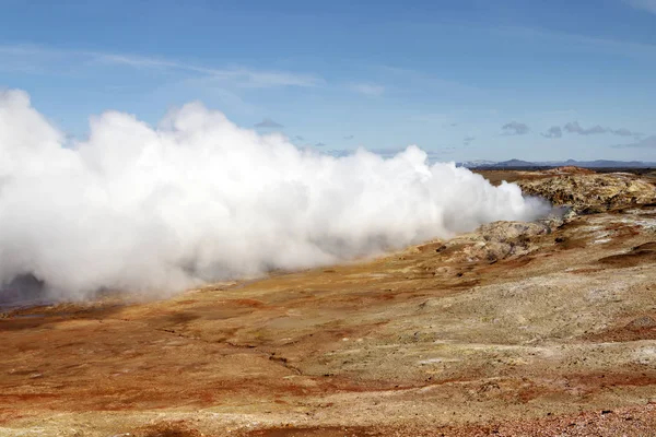 Gunnuhver geothermal area in Iceland. Geyser steam. — Stock Photo, Image