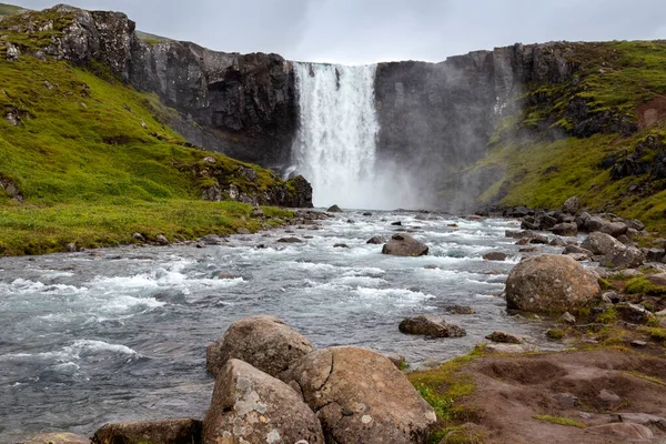 Cascada Gufufoss Camino Ciudad Seydisfjordur Este Islandia Hermoso Paisaje Icelandés —  Fotos de Stock