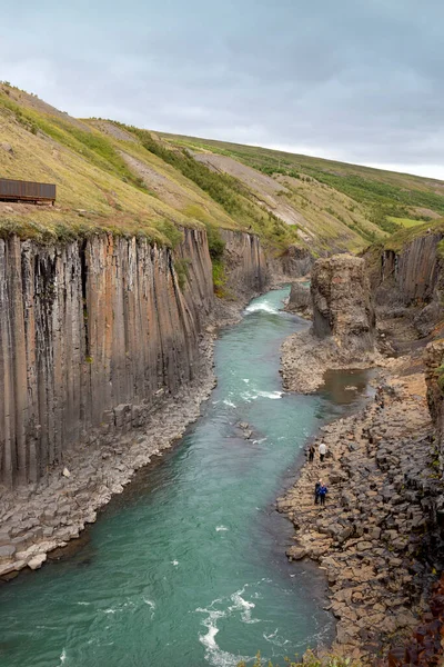 Lélegzetelállító Kilátás Nyílik Studlagil Kanyon Jokuldalur Völgyben Izlandon Bazalt Oszlopok — Stock Fotó