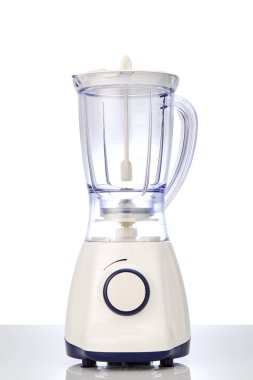 Beyaz Arkaplanda Boş Blender izole edildi
