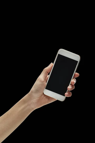 Женщина Рука Сенсорный Экран Смартфона Мобильного Телефона Изолированы Черный — стоковое фото