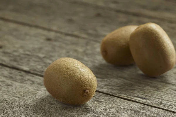 Kiwi White Wooden Table Background Tinting Selective Focus — Stock Photo, Image