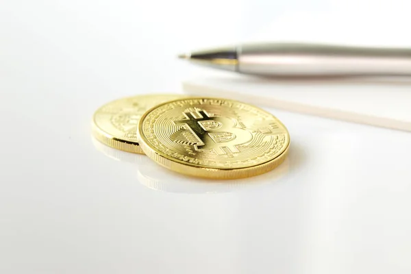 Bitcoin Oro Billete Con Varios Artículos Negocios — Foto de Stock