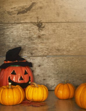 Tatil natürmort kabaklar ve mutlu Halloween metin, vahiylerin ve Yönetim Kurulu