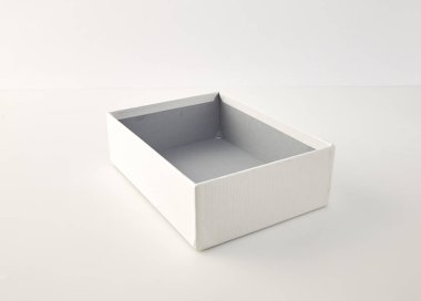 Noel ve yılbaşı, Açık kırmızı hediye kutusu beyaz arka plan hediye fikirleri, önemli kişi