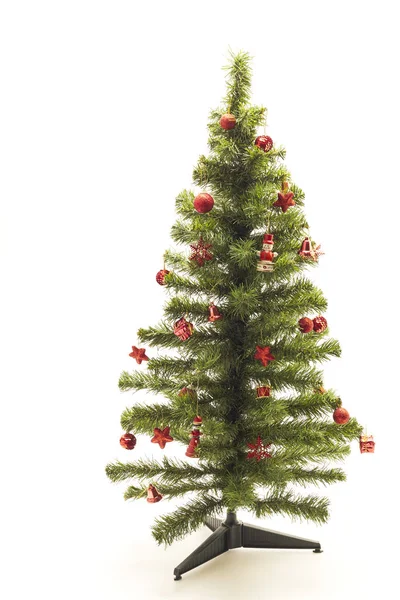 Albero Natale Con Decorazioni Rosse Confezione Regalo Sfondo Bianco Concept — Foto Stock
