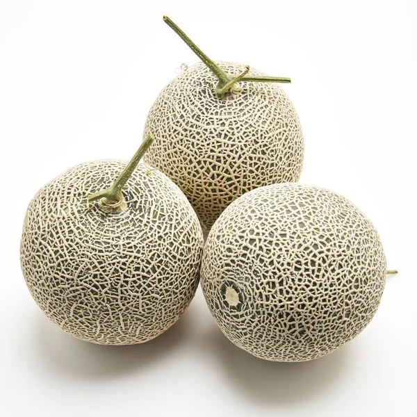 Drie Verse Cantaloupe Meloenen Witte Achtergrond Ruimte Voor Design — Stockfoto