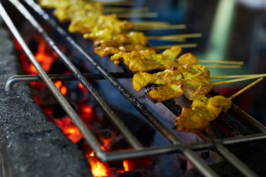 Barbekü domuz eti Sataytraditional Tay