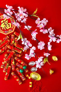 Süslemeleri Çin yeni yılı 2019 üzerinde kırmızı bir arka plan (Çince karakterler. Fu. makalede bakın iyi şanslar, zenginlik, para akışı) boş alanı tasarımı için