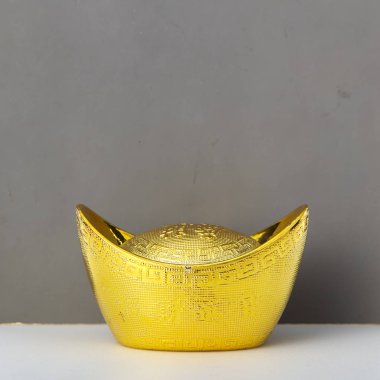 Beyaz arka planda müreffeh, tebrik metin sembol Çin yeni yılı Çin külçe