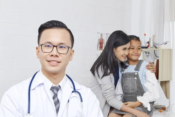 Médico Con Experiencia Clínica Médica Para Profesionales Enfermería Confianza Del — Foto de Stock