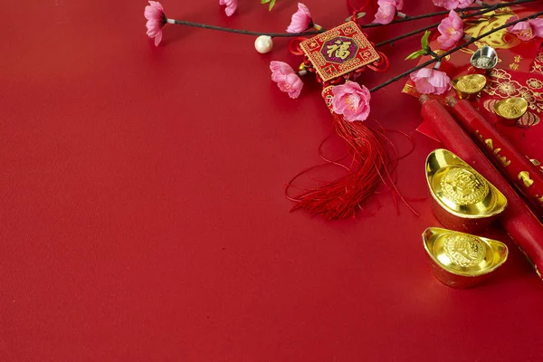 Nouvel Chinois 2019 Décorations Festival Fleurs Prune Sur Fond Rouge — Photo