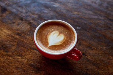 Mutlu sevgililer gün fincan kahve latte