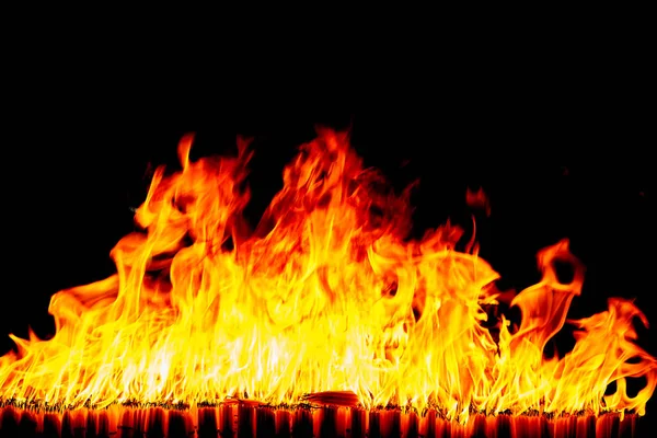 Borrosa Textura Brillante Tormenta Fuego Rojo Naranja Sobre Fondo Negro —  Fotos de Stock