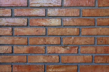 Modern kırmızı ve kahverengi tuğla duvar