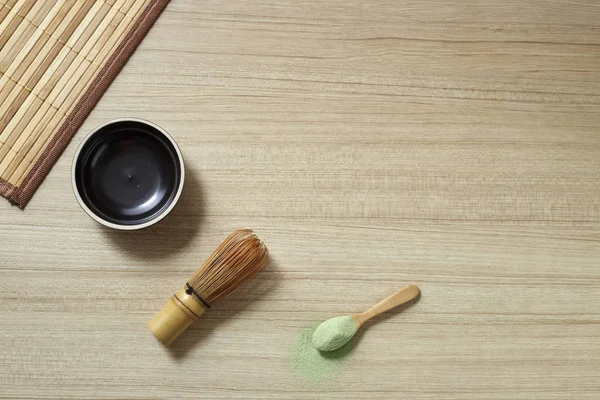 Powdered green tea with bamboo whisk — Stock Photo, Image