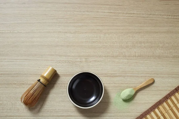 Powdered green tea with bamboo whisk — Stock Photo, Image