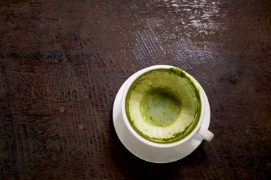 Boş beyaz fincan Matcha çayı