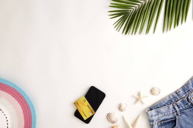 Seyahat online tatil yaz konsepti