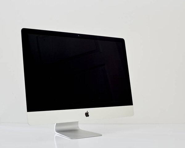 Personal computer with blank screen