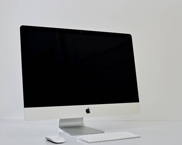 Personal computer with blank screen