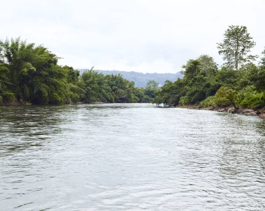 Seyahat Kanchanaburi nehir Kwai Yai