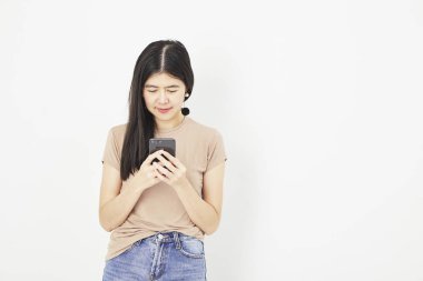 genç kadın kullanım cep telefonu