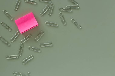 not ve klipleri üst görünüm masası na deftere nakledin